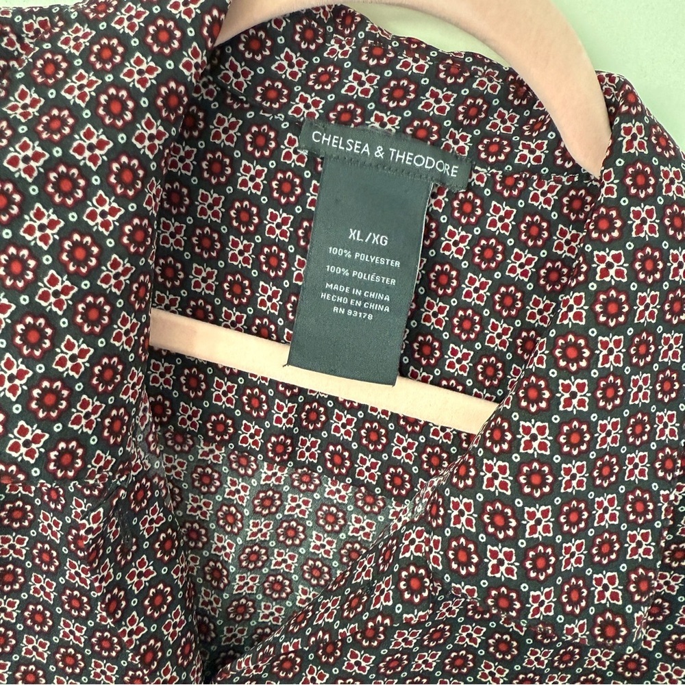 Chelsea & Theodore Floral Button Down Blouse Size XL - Picture 2 of 7